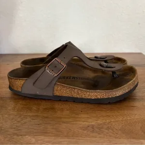 Birkenstock Gizeh Brown Leather Sandals Size 5