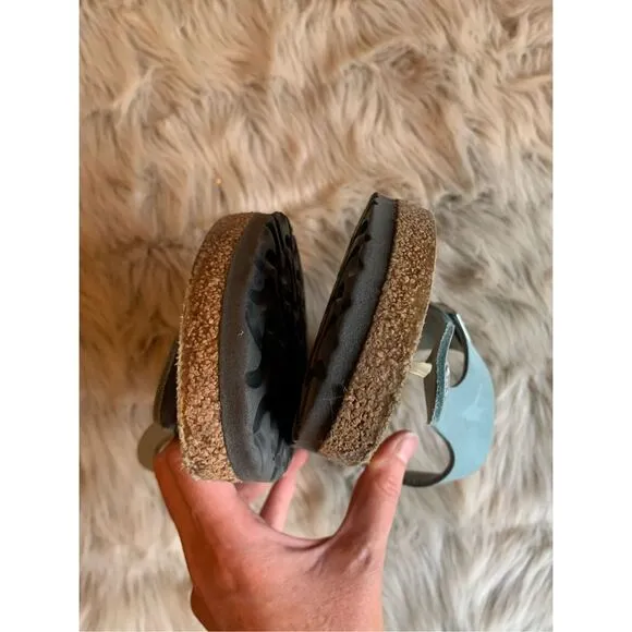 BIRKENSTOCK Gizeh Sandals