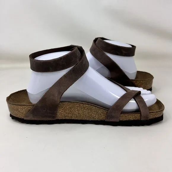 Birkenstock Yara Narrow Fit Sandals Women’s Size 9 / EUR Size 40
