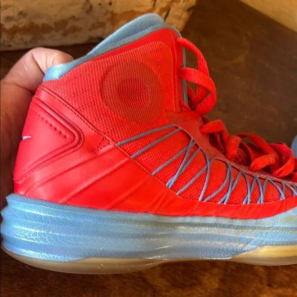 Blake Griffin BG32 Hyperdunk Nike Athletic Shoes