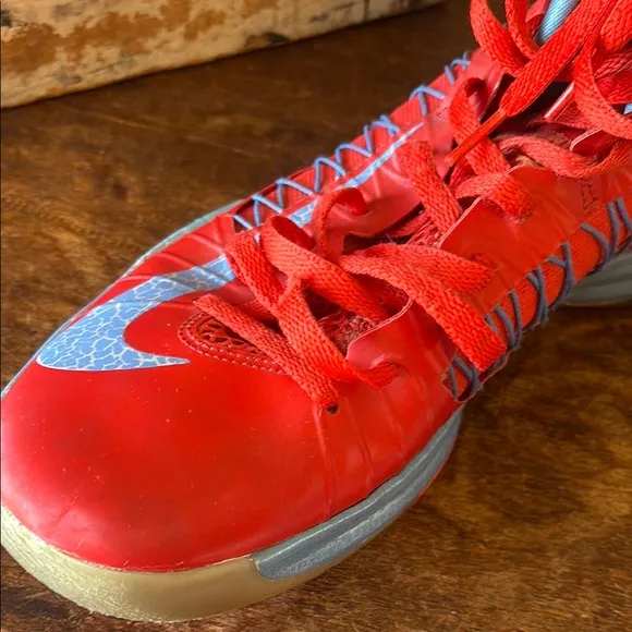 Blake Griffin BG32 Hyperdunk Nike Athletic Shoes