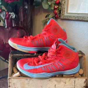 Blake Griffin BG32 Hyperdunk Nike Athletic Shoes