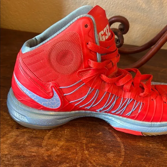 Blake Griffin BG32 Hyperdunk Nike Athletic Shoes
