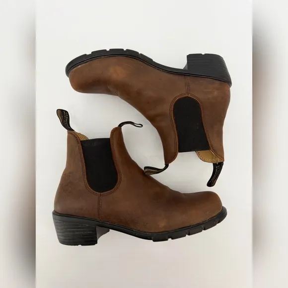 Blundstone WOMEN'S SERIESHEELED BOOTS- Brown Leather Chelsea Boots