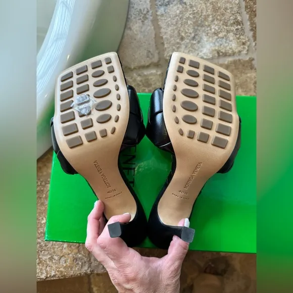 Bottega Veneta Lido Sandals💋