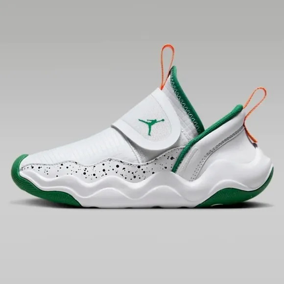 Boys Nike Shoes 2.5Y Jordan 23/7