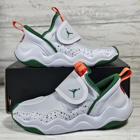Boys Nike Shoes 2.5Y Jordan 23/7