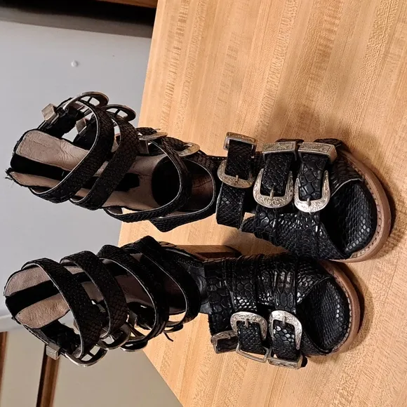 Brooklyn freebird sandals