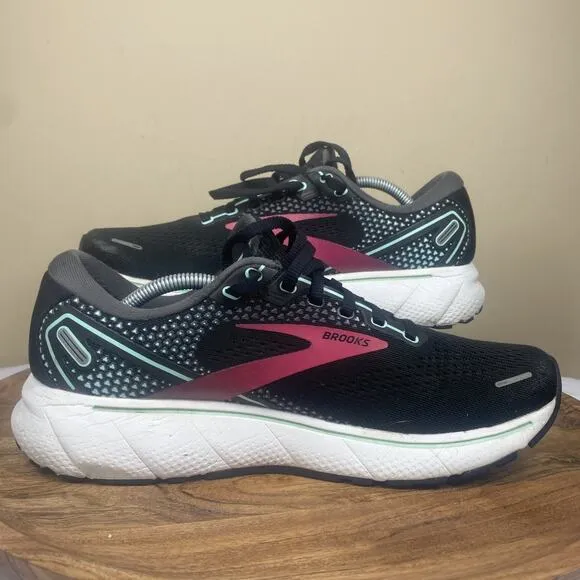 Brooks Ghost 14 Womens Black and Pink Yucca Size 10 B Running shoes