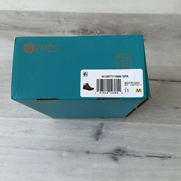 Bzees Garner Machine Washable Shearling Ankle Bootie Sepia 11 NWT IN BOX