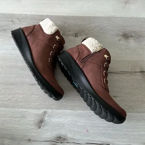 Bzees Garner Machine Washable Shearling Ankle Bootie Sepia 11 NWT IN BOX
