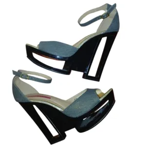 C Label Black and Gray Geometric Heel Cut Out Platform Sandals size 10