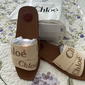 Chloé Beige Slide Sandals