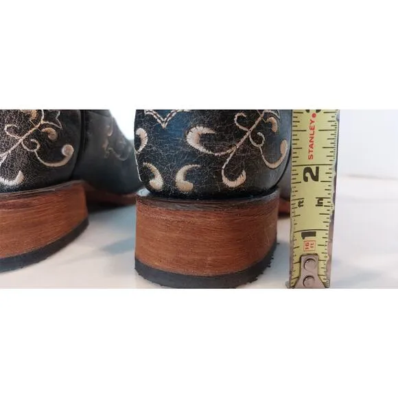Circle G Womens Embroidery Crackle Leather Snip Toe Boots Size 7.5 NIB