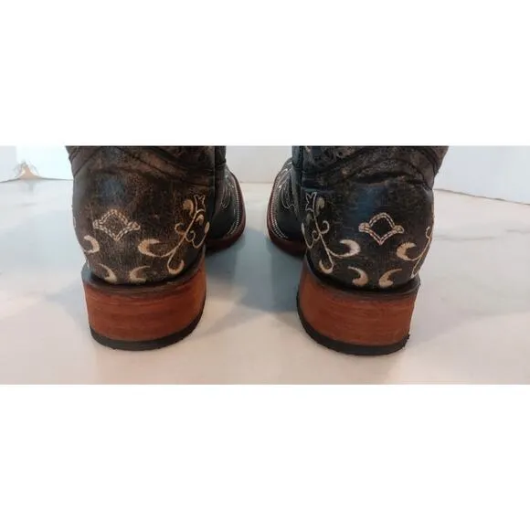 Circle G Womens Embroidery Crackle Leather Snip Toe Boots Size 7.5 NIB
