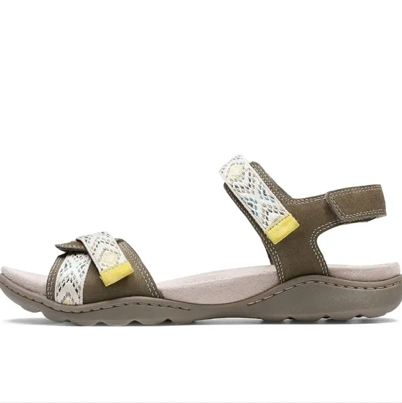 Clarks Amanda Sprint Sandals Olice suede sz 11 wide new SH251