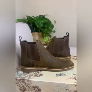 Clarks Brown Suede Chelsea Boots Ankle-High