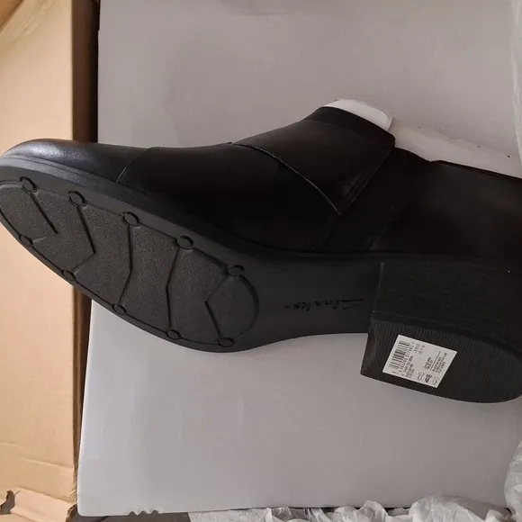 Clarks Women's Charlten Gema Boots Color: Black Size: 11 W