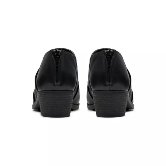 Clarks Women's Charlten Gema Boots Color: Black Size: 11 W