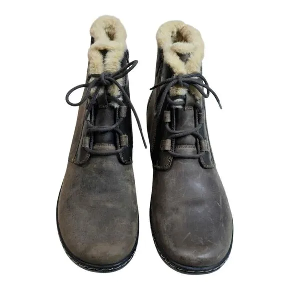 Clarks Women's Cora Chai SHERPA LEATHER DISTRESSED Ankle BootS SIZE 11 NEW