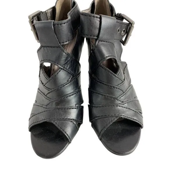Coach Harah A3630 Heels Sandals Leather $198 Black Size 7.5B M Buckle 6358