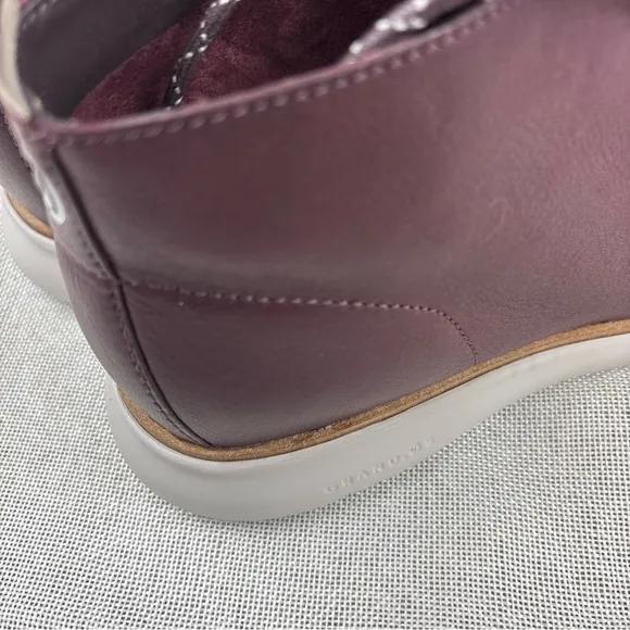 Cole Haan Men's Originalgrand Remastered Waterproof Lightweight Chukka Boot 9M
