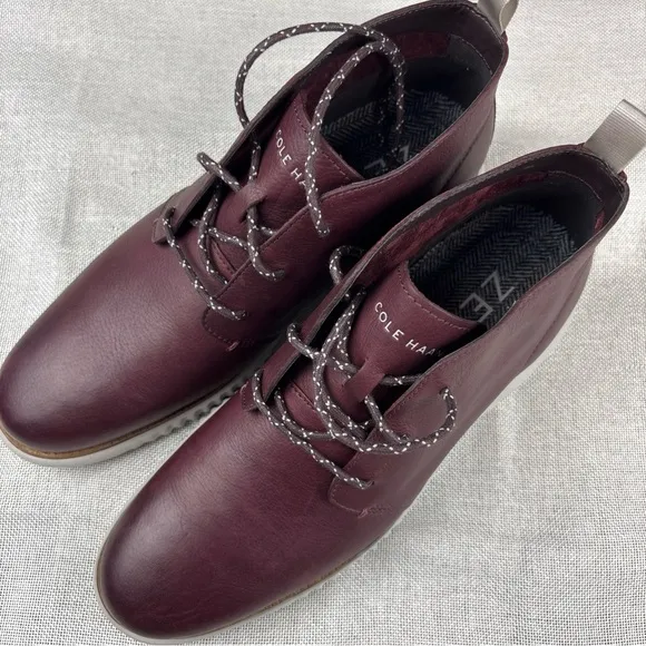 Cole Haan Men's Originalgrand Remastered Waterproof Lightweight Chukka Boot 9M