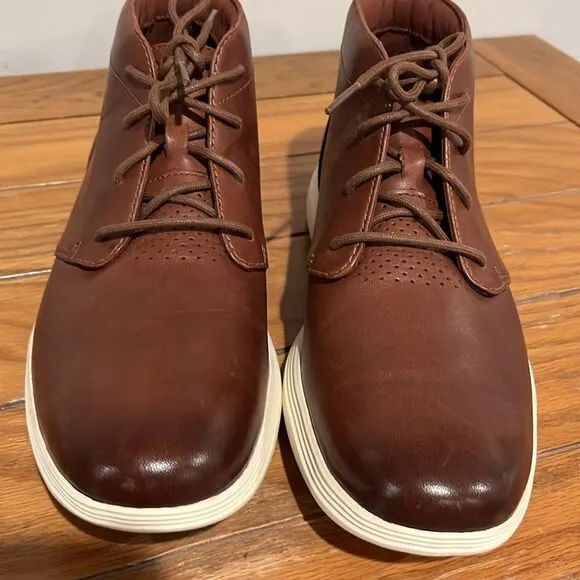 Cole Haan Men’s Original Grand Chukka Boot Size 8 1/2.