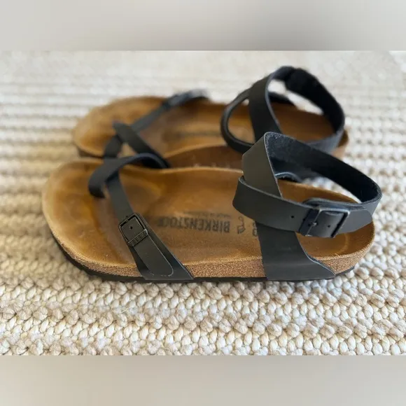 COPY - Birkenstock Women’s Yara Black Ankle Strap Toe Loop Sandals EUR 40 US 9,…