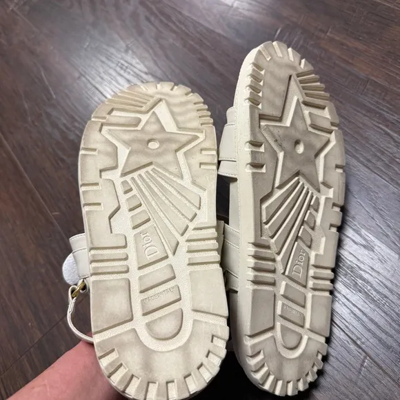 Cream Sandals with Gold Details, Size 8