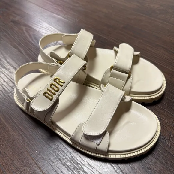 Cream Sandals with Gold Details, Size 8