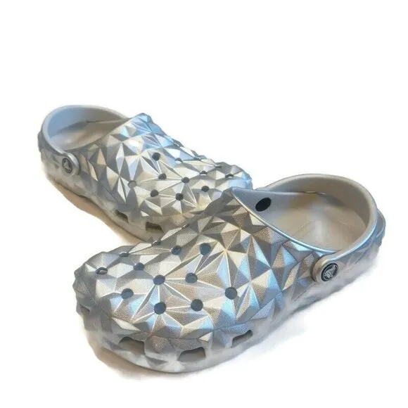 CROCS Classic Geometric Clog Sandals Mens Size 8 Womens Size 10 Metallic Silver