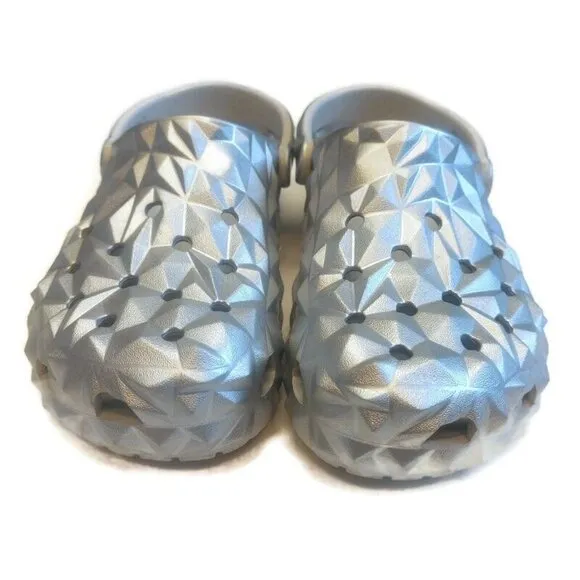 CROCS Classic Geometric Clog Sandals Mens Size 8 Womens Size 10 Metallic Silver