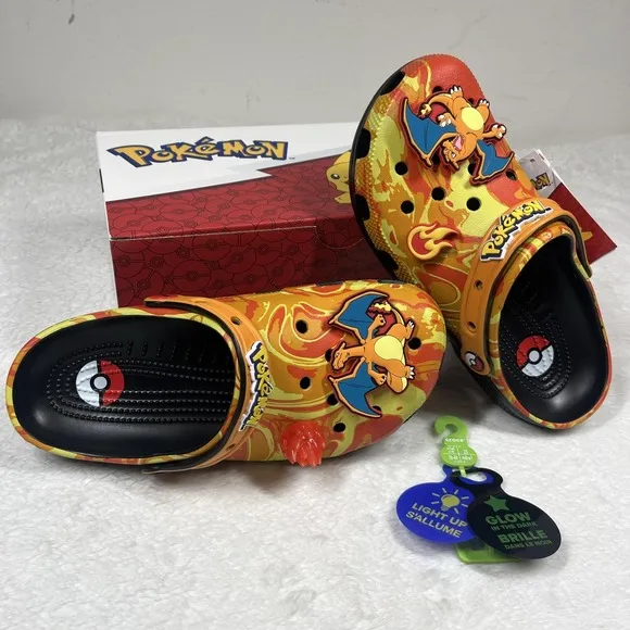 Crocs Pokemon Classic Clog Sandals Men 7 Women 9 Orange Charizard Light Up Glow