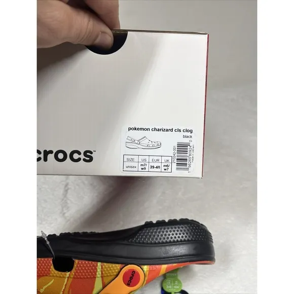 Crocs Pokemon Classic Clog Sandals Men 7 Women 9 Orange Charizard Light Up Glow