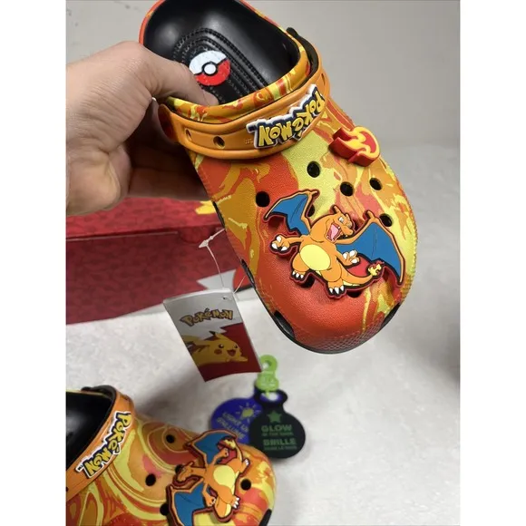 Crocs Pokemon Classic Clog Sandals Men 7 Women 9 Orange Charizard Light Up Glow