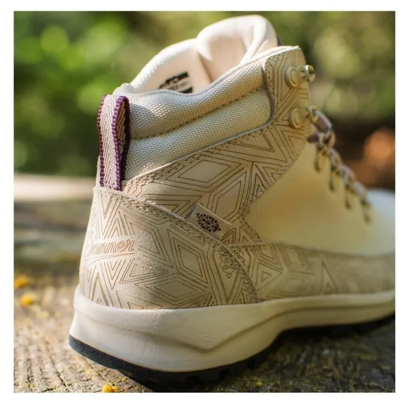 Danner FP Movement Adrika Etched Hiker Boots Butter Cream Size 8