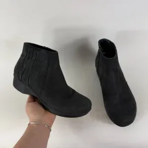 Dansko Larkin Ankle Boots Women's 8.5 Black Nubuck Side-Zip Round Toe Booties