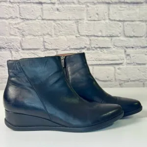 Dansko Serenity Black Waterproof Leather Wedge Boots – Size 41 (US 10.5–11)