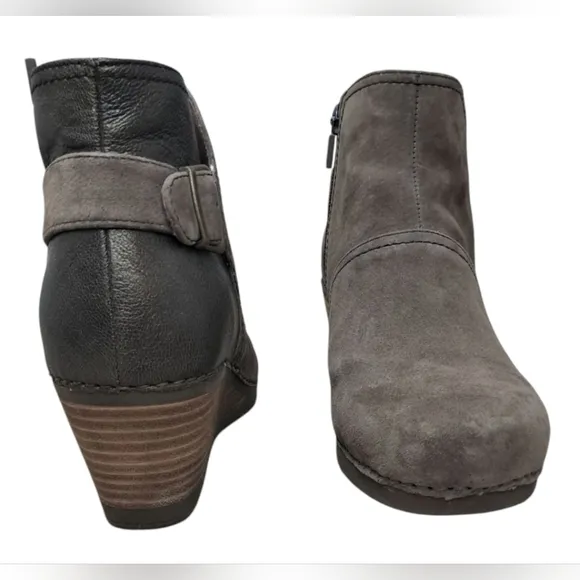 Dansko Shirley Wedge Heel Ankle Boots Size 39 NWOT