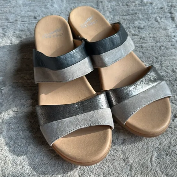 Dansko Theresa Open Toe Leather Sandals in Black Gray Block Heel 39 US 9