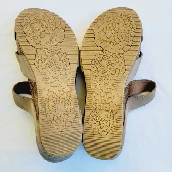 Dansko Women's Taupe Milled Nubuck Leather Susie Wedge Sandals - 40 (US 9.5/10)