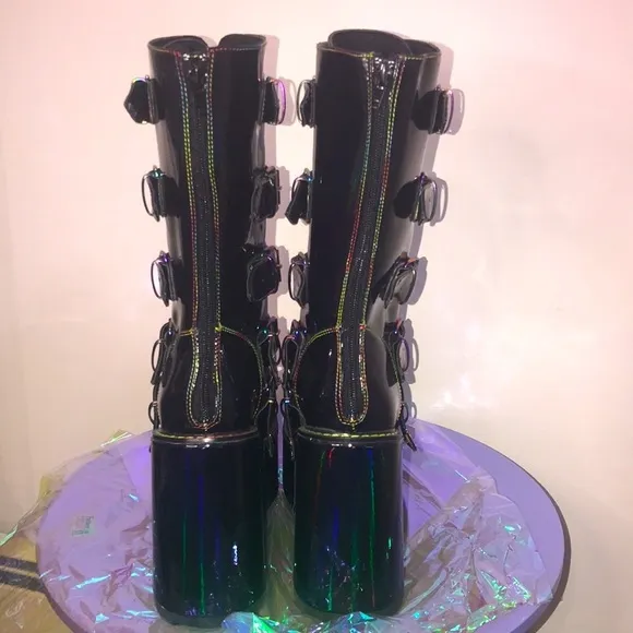 ✨🆕Dolls Kill x YRU Black Holographic Platform Boots W/ 🍄 Buckels Sz 8!BNIB!
