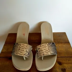 Donald Pliner Tatum Snake Print Heeled Sandals