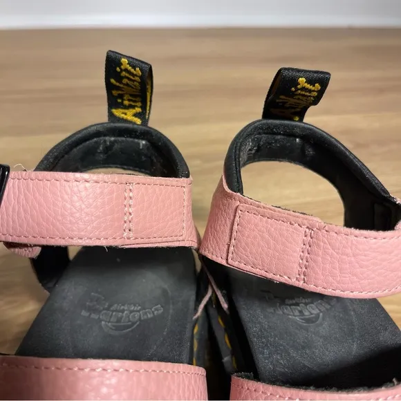 Dr. Martens BLAIRE WOMEN'S PISA LEATHER STRAP SANDALS women’s Size 8 peach beige