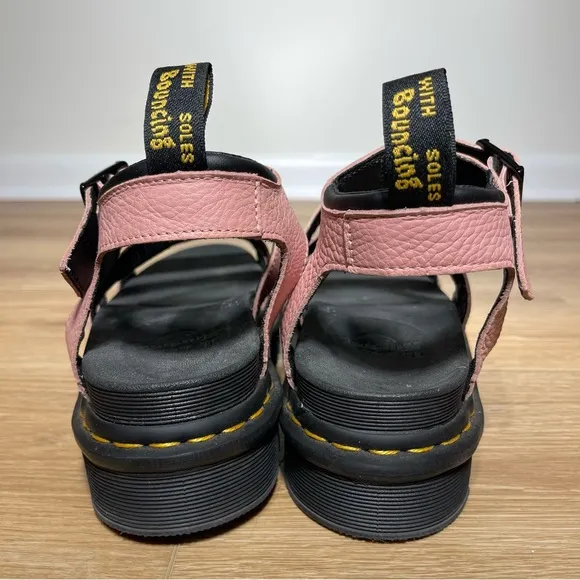 Dr. Martens BLAIRE WOMEN'S PISA LEATHER STRAP SANDALS women’s Size 8 peach beige