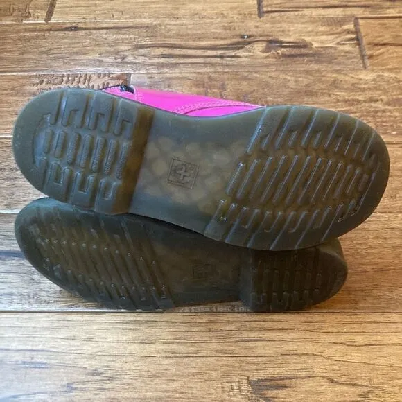 DR. Martens Delaney Hot Pink Patent Leather 8-Eye Lace Up Combat Boots Size 5
