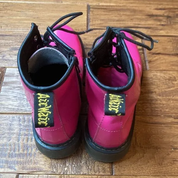 DR. Martens Delaney Hot Pink Patent Leather 8-Eye Lace Up Combat Boots Size 5