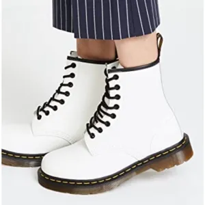 DR MARTENS “Luana” White Leather 7 Hole Ankle Boots Size 39/8