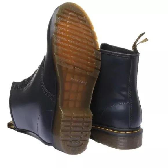 Dr. Martens Men's Shoes 1460 Eye Leather Boots NWOB